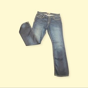 BKE jeans from buckle, dark wash, wide legged.